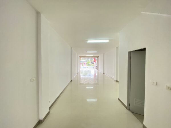 Commercial building _photo