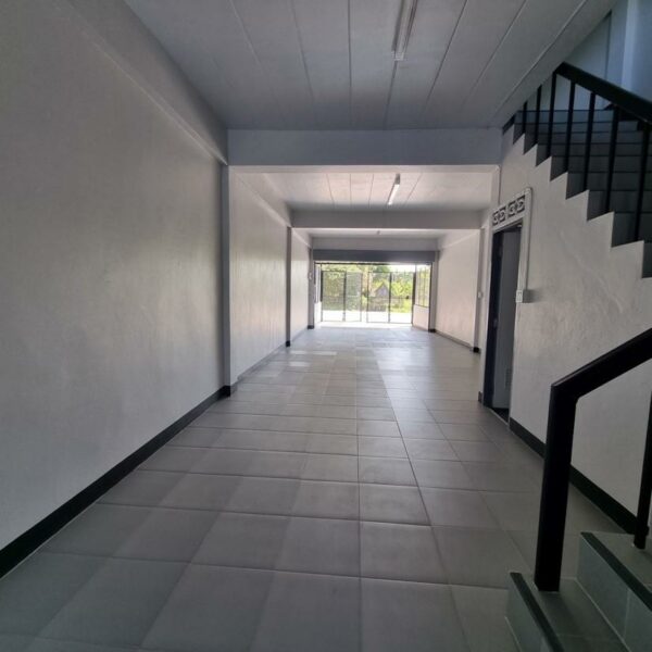 Commercial building _photo