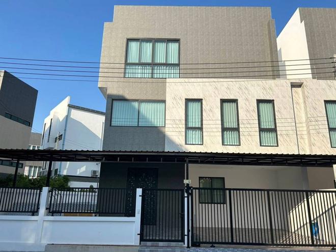 03 ทาวน์เฮ้าส์ | ชลบุรี เมืองชลบุรี หนองไม้แดง | 03-66-01607