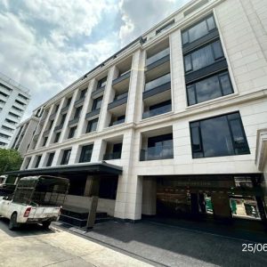 05 คอนโดมิเนียม | กรุงเทพมหานคร เขตวัฒนา คลองตันเหนือ | 05-88-03216