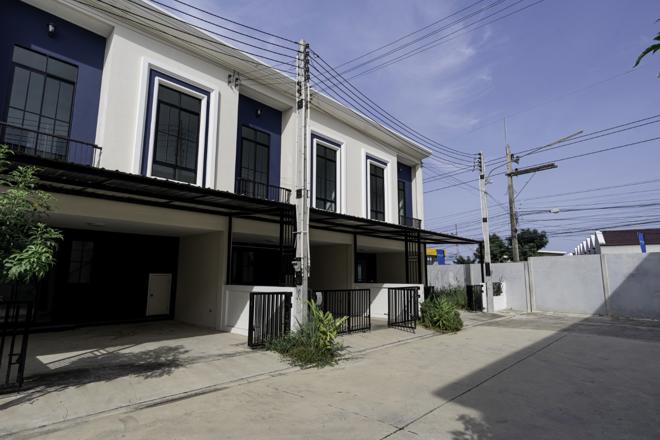 03 ทาวน์เฮ้าส์ | ชลบุรี บางละมุง บางละมุง | 03-88-06466