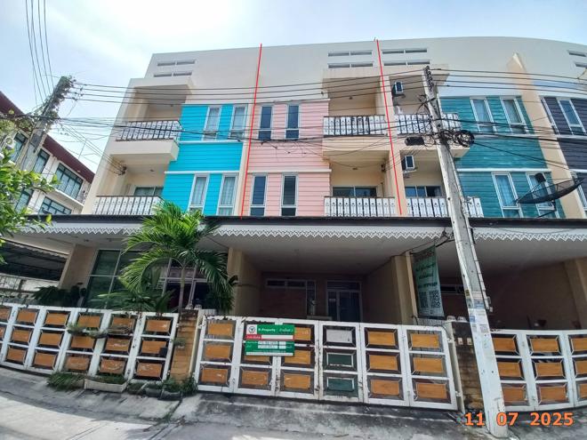 03 ทาวน์เฮ้าส์ | ชลบุรี เมืองชลบุรี แสนสุข | 03-88-06380